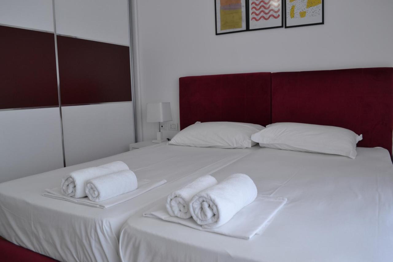 Seaview Penthouse 2 Bedrooms Apartment & Box Garage Vlorë 외부 사진