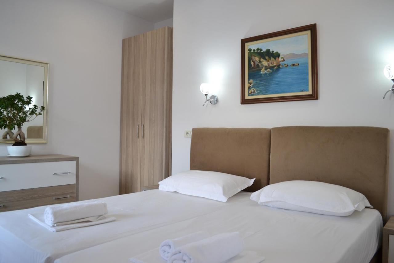 Seaview Penthouse 2 Bedrooms Apartment & Box Garage Vlorë 외부 사진