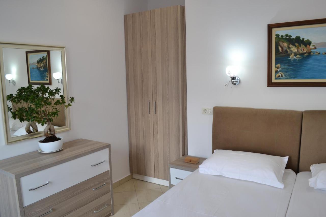Seaview Penthouse 2 Bedrooms Apartment & Box Garage Vlorë 외부 사진