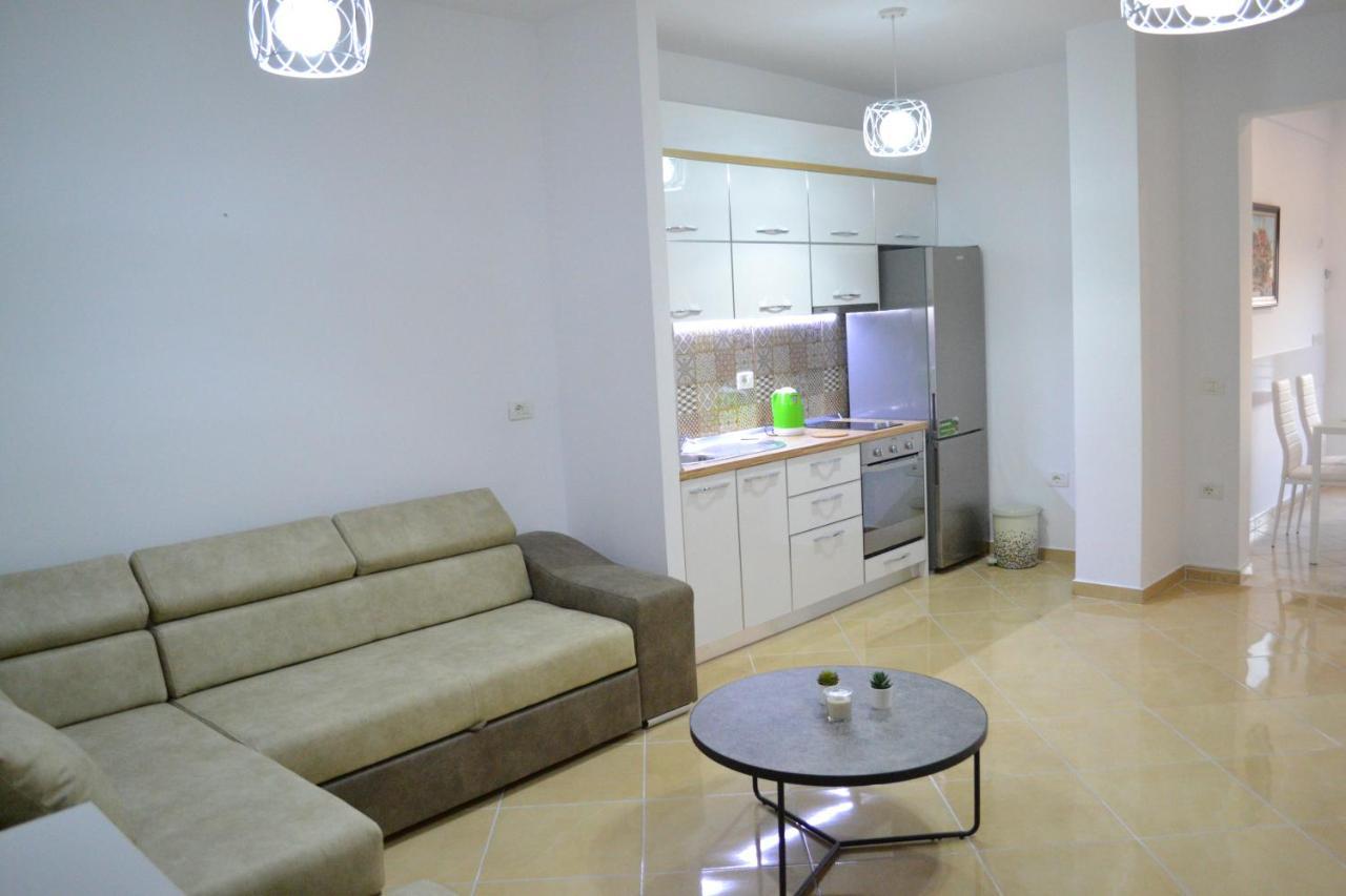 Seaview Penthouse 2 Bedrooms Apartment & Box Garage Vlorë 외부 사진