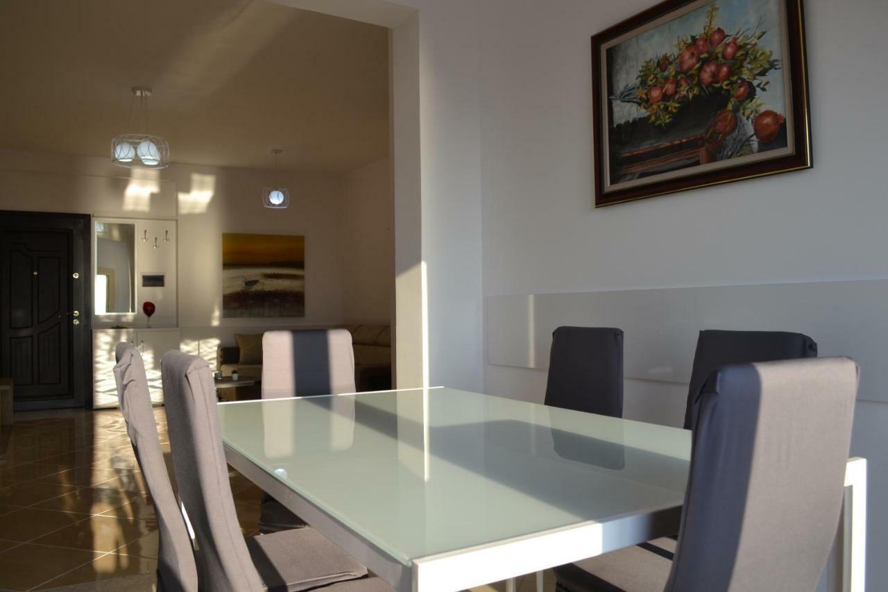 Seaview Penthouse 2 Bedrooms Apartment & Box Garage Vlorë 외부 사진